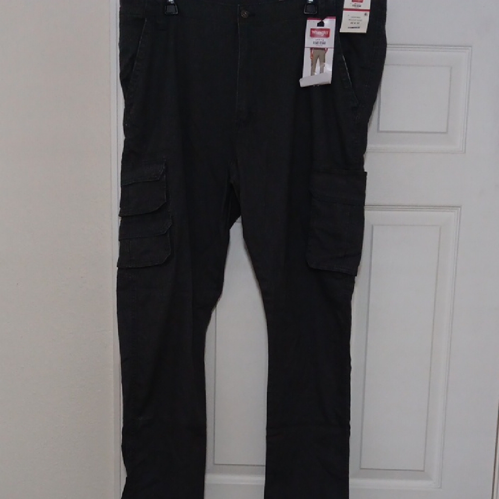 Gray Cargo Pants Wrangler